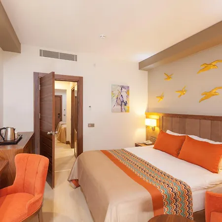 Royal Palace 5*