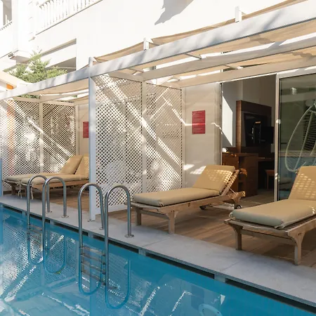 Royal Palace 5* Side