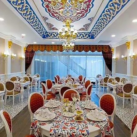 Royal Palace 5*