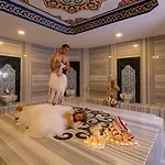 Royal & Spa