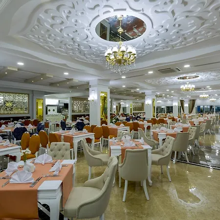 Rezort Royal Palace 5*